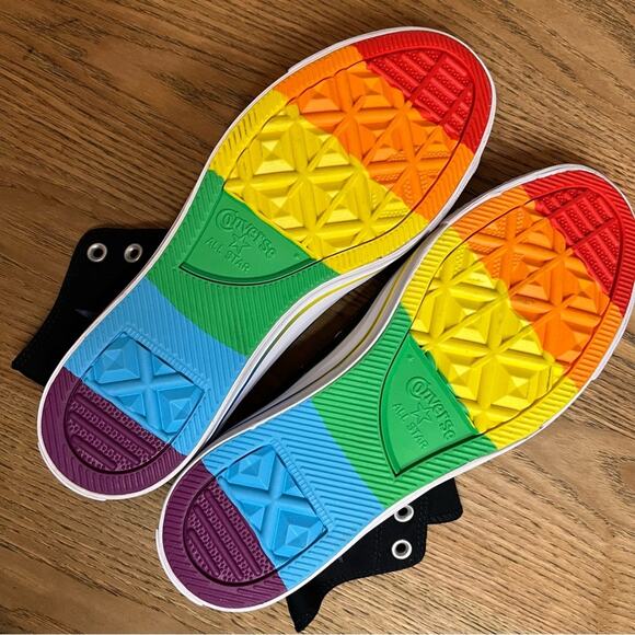 NWOT Converse CTAS High Top Pride Custom Sneakers Rainbow Men’s 8 Women’s 10 - Picture 9 of 10